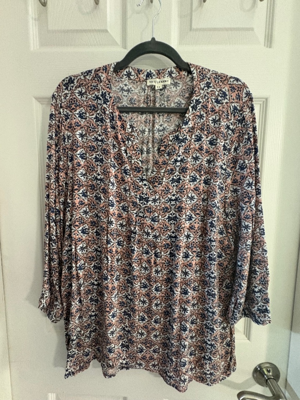 Artisan NY 1X Paisley Print Tunic Blouse Pink Navy